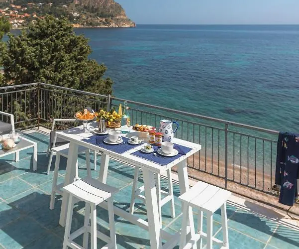 Feriehus Dimore Di Mare - Beachfront Santa Flavia