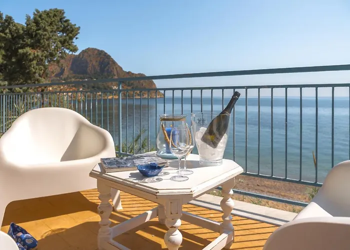Dimore Di Mare - Beachfront Feriehus Santa Flavia