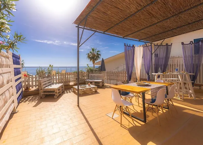 Feriehus Dimore Di Mare - Beachfront Santa Flavia