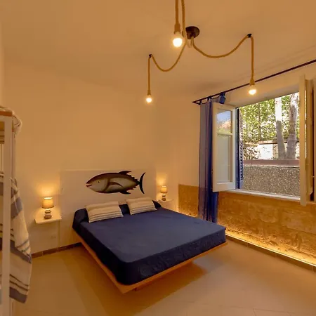Holiday home Dimore Di Mare - Beachfront Santa Flavia