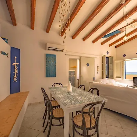 Dimore Di Mare - Beachfront Holiday home *