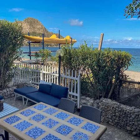Dimore Di Mare - Beachfront Santa Flavia